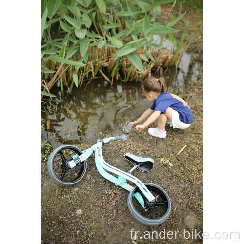 Vélo d&#39;équilibre pour enfants sans pédales